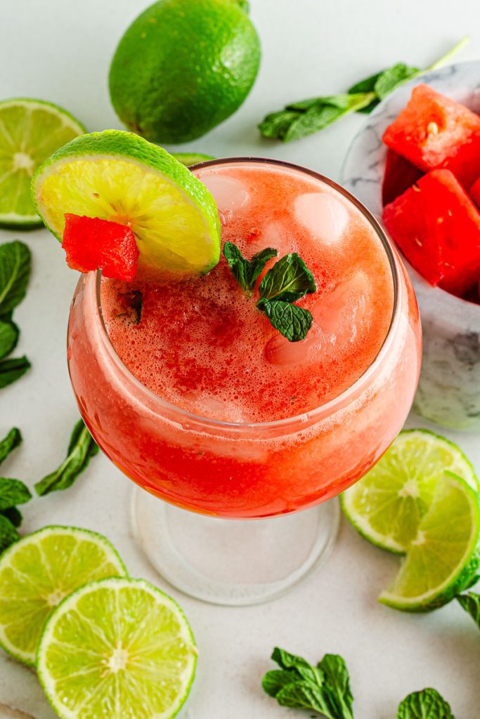 Glass of watermelon mojitoooo