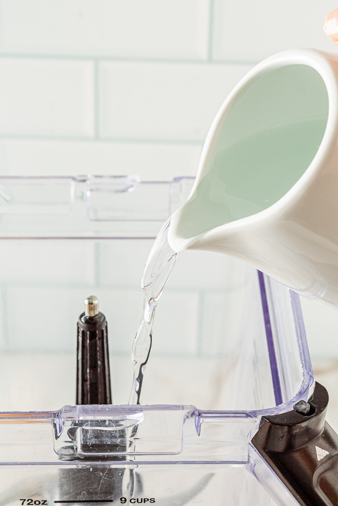 Coconut water for non-alcoholic mango drink